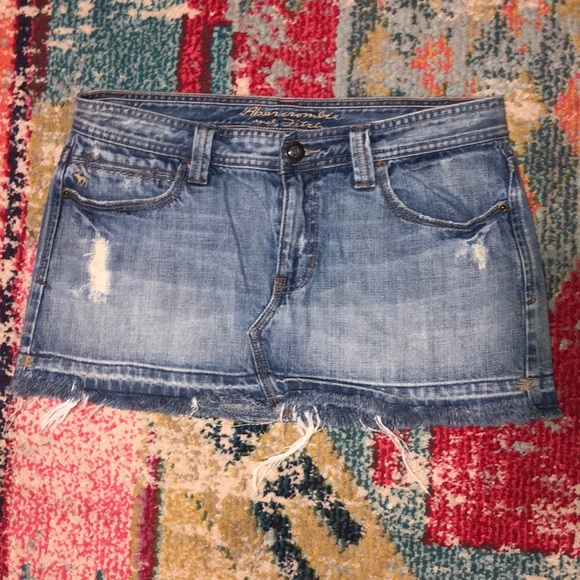 Abercrombie & Fitch skirt - Picture 3 of 4